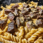 One-Pan Honey Garlic Steak & Cheddar Pasta: Discover Easy Perfection! 3 One-Pan Honey Garlic Steak & Cheddar Pasta