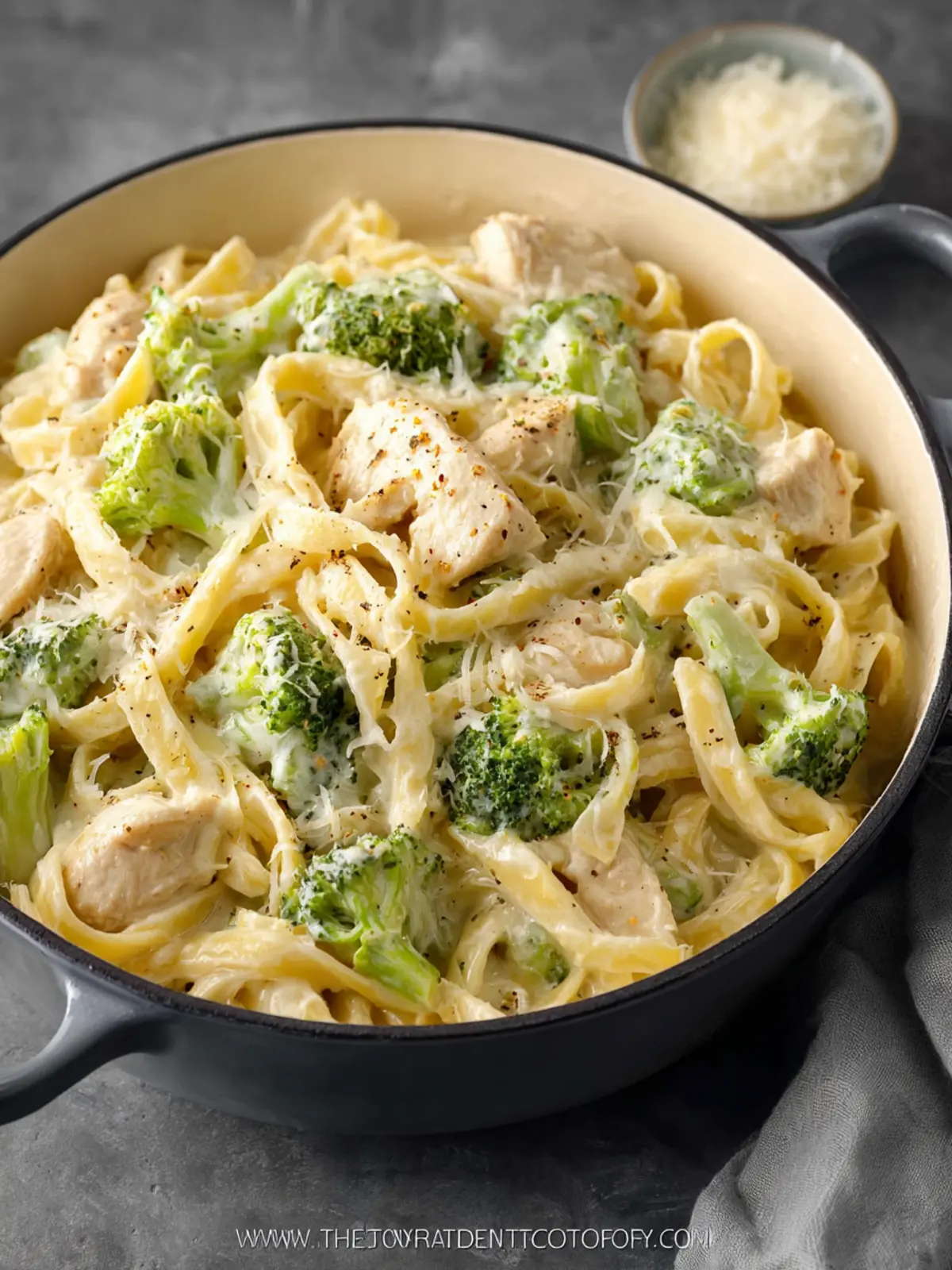 Chicken Alfredo with Broccoli: The Ultimate Comfort Bowl 5 Chicken Alfredo with Broccoli First Image